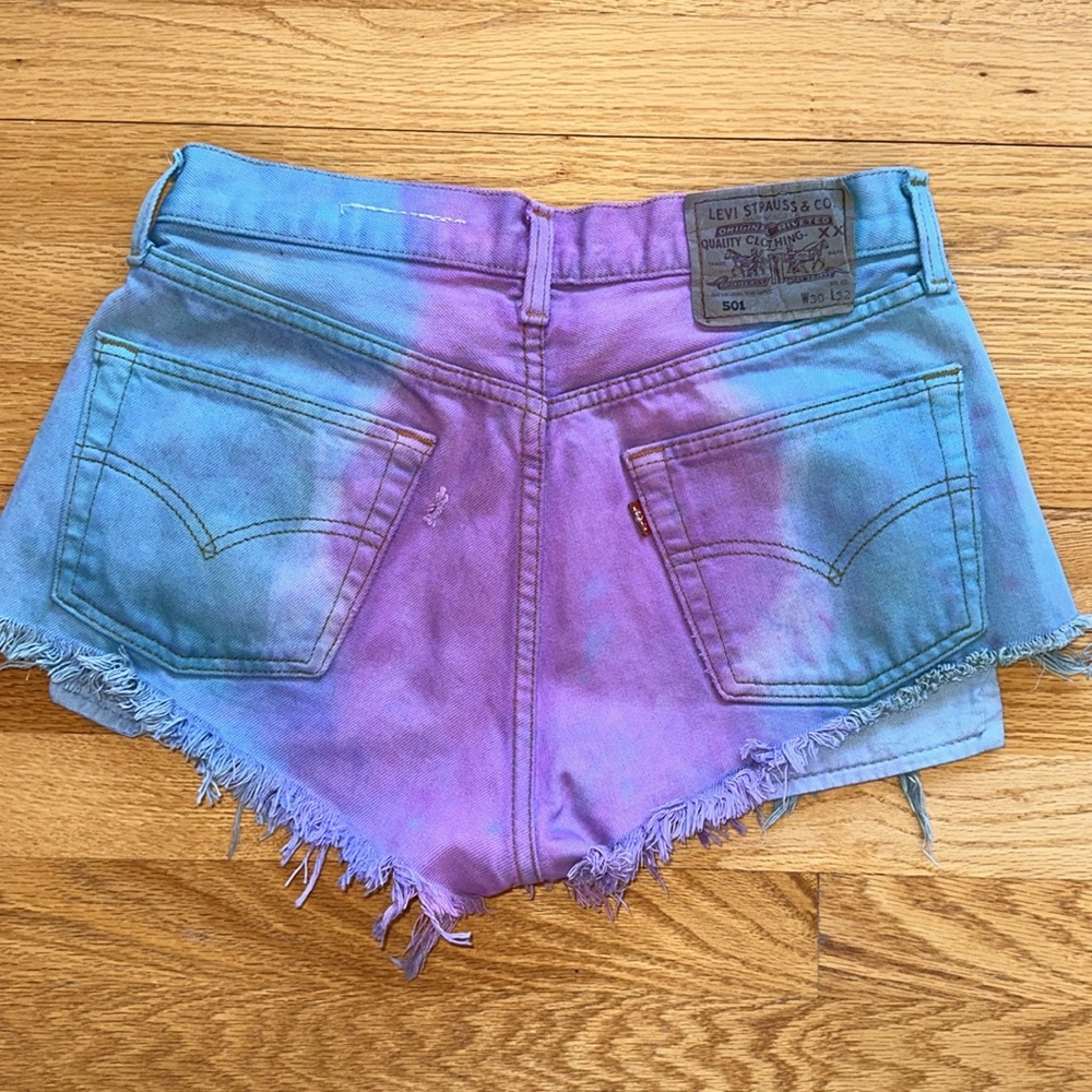 LF Vintage Tye Dye Distressed Denim Shorts - Picture 2 of 10